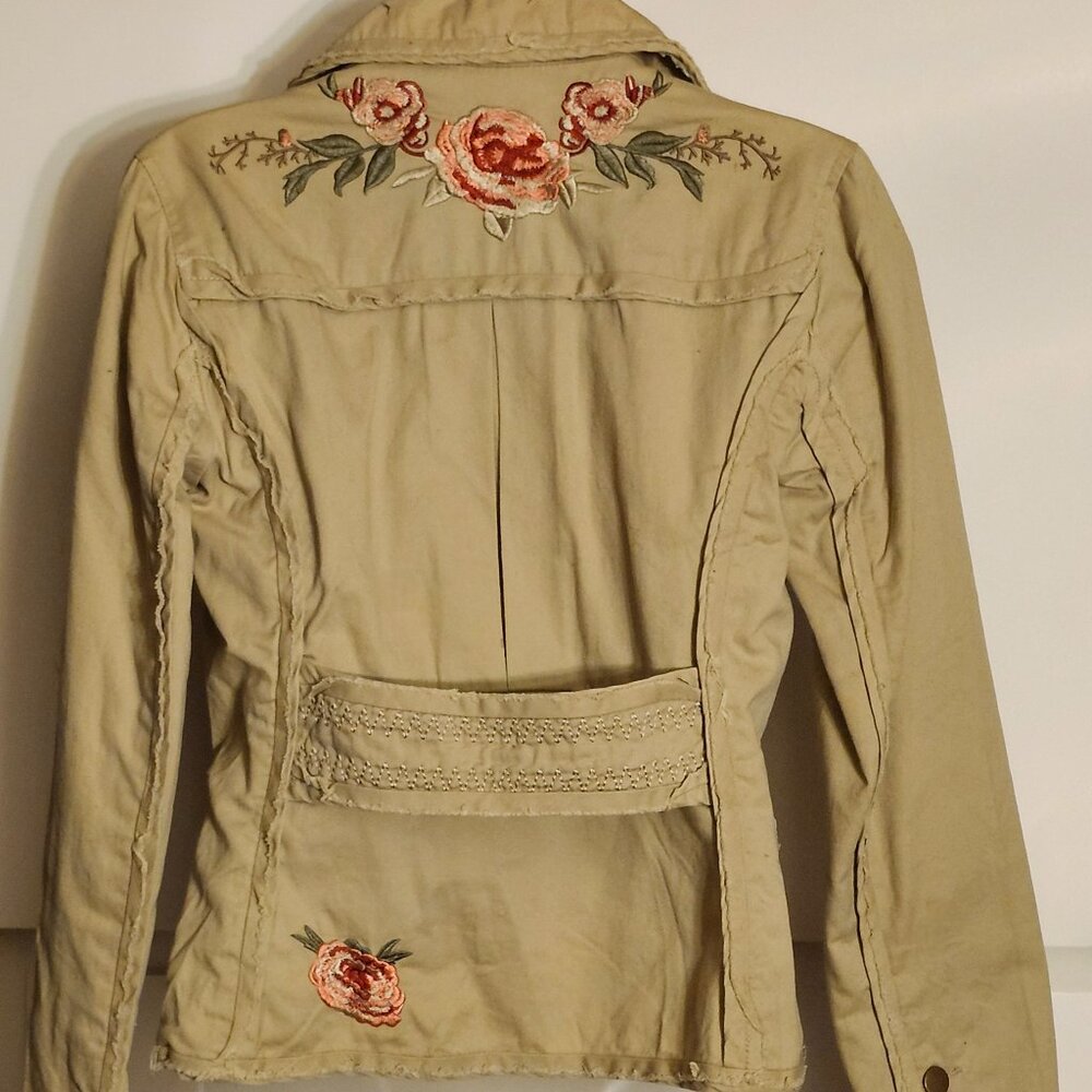 Embroidered jacket - Picture 2 of 7